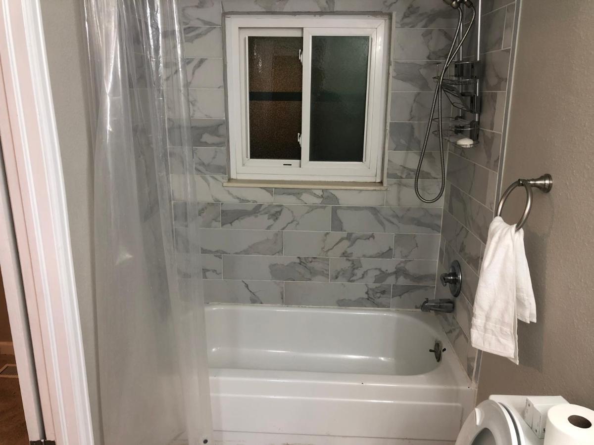 Milehi Vacation Home Pet Friendly 오로라 외부 사진
